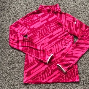Nike Women's Pink Long-Sleeve Performance Pullover